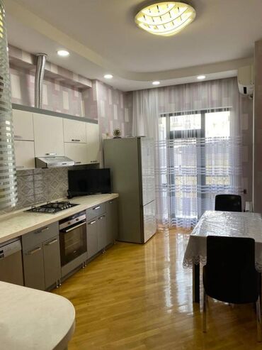 Yeni tikili: Bayıl, 4 otaqlı, Yeni tikili, m. İçərişəhər, 185 kv. m — 3