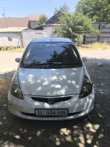 автомобили в рассрочку без первоначального взноса: Honda Fit: 2003 г., 1.3 л, Вариатор, Бензин, Хэтчбэк