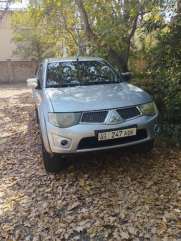 210 лупар: Mitsubishi L200: 2011 г., 2.5 л, Механика, Дизель, Пикап — 1