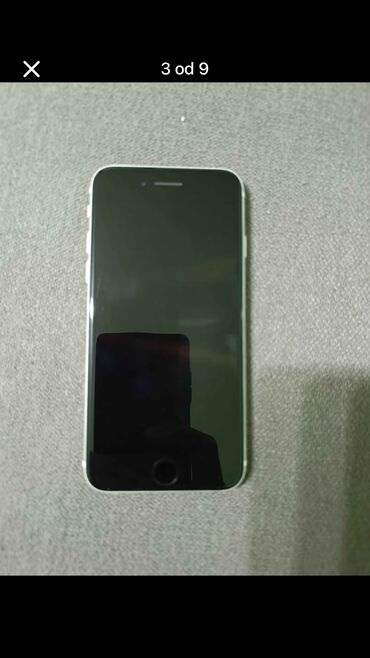 Apple iPhone: Apple iPhone iPhone SE 2020 — 5