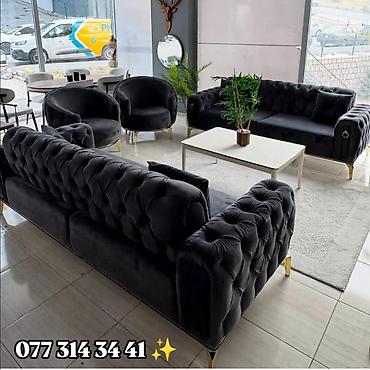 klub divan: Qara məxməri salon dəsti Tərkib: - 3 yerlik divan – 2 ədəd - Yumru — 1