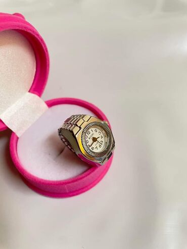 Prstenje: Prsten sat (Podesiv)
Cena:1000din — 15