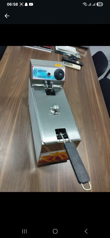 Soyuducu vitrinləri: Məhsul: Peçenye–şirniyyat üçün soyuduculu vitrinlər Təsvir: - — 34