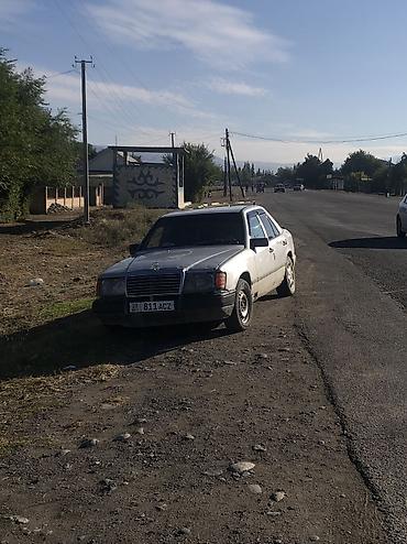 Продажа авто: Mercedes-Benz E-Class: 1988 г., 2.3 л, Механика, Бензин, Седан — 8