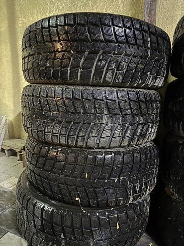 шины грузовых: Комплект зимних шин 275/55 R20. Шины с направленным протектором — 2