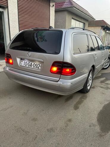 Mercedes-Benz: Mercedes-Benz E-Class Universal (W210) – benzin mühərrikli - Kuzov — 4