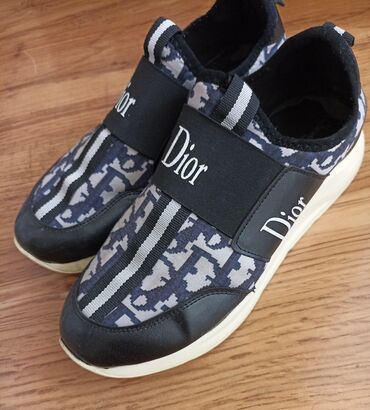 dior кроссовки: Dior Размер 40.
Турция