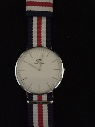 reebok classic qadin krossovkalari: Новый, Наручные часы, цвет - Серебристый