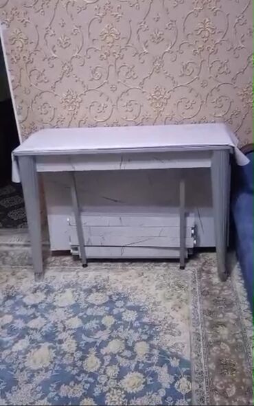 Другие товары для дома: ПРОДАЮ СРОЧНО стол покупала за 35 000 сом, продам за 28 000 сом, стол