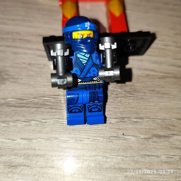 Oyuncaqlar: Qiymət-------> 2 manat LEGO ninjago + 1 ədəd Mario minifiquru