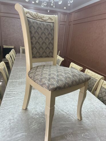Стулья для зала: Стул для зала, Б/у, Дерево