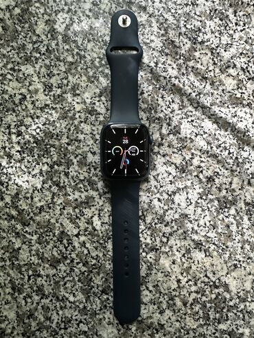 купить смарт часы: Apple Watch 7 серия, 45мм В отличном состоянии Аккумулятор: 99% Был
