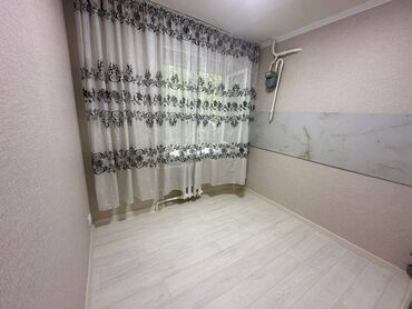 дешевые квартиры в оше: 2 бөлмө, 44 кв. м, Хрущевка, 1 кабат, Евроремонт