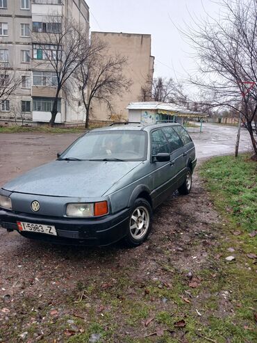 авто разбор ош: Volkswagen Passat: 1989 г., 1.8 л, Механика, Бензин, Универсал