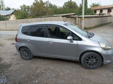 Honda: Honda Fit: 2003 г., 1.3 л, Вариатор, Бензин