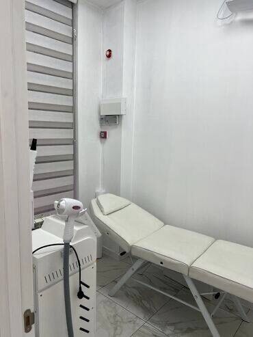 гэс 5: 5 мкр Сдается кабинет в косметологической клинике с кушеткой