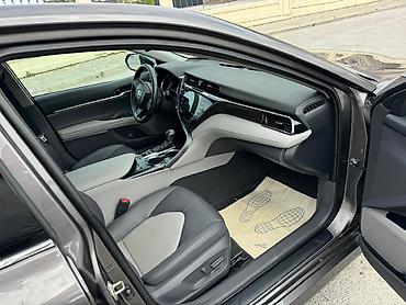 Toyota: Toyota Camry: 2019 г., 2.5 л, Вариатор, Гибрид, Седан — 4