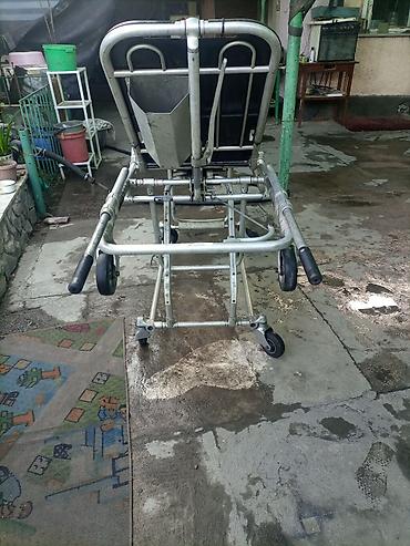 Другие товары для дома: Продаю. немецкую. кровать. каталку. метал аллюминий. состояние — 5
