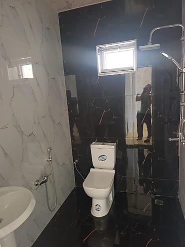 Həyət evləri və villaların satışı: Satılır: həyət evi - Plan: eyvanlı birmərtəbəli layihə, beton hasarlı — 10