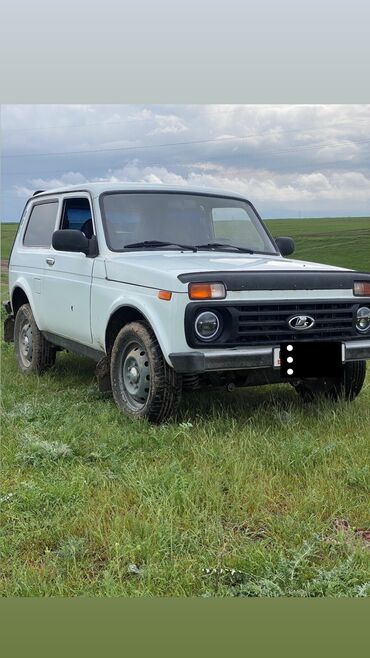 niva: ВАЗ (ЛАДА) 4x4 Нива: 2015 г., 1.7 л, Механика, Бензин, Внедорожник