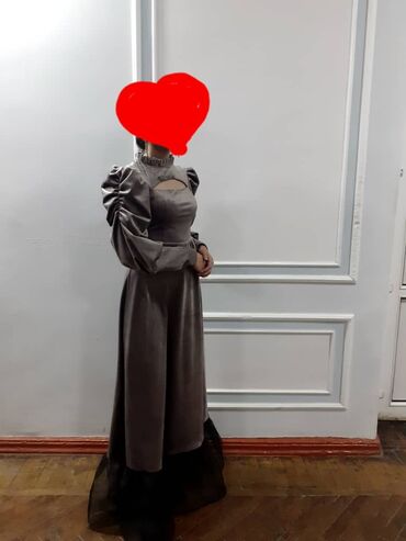 платье из королевского бархата: Вечернее платье, Пышное, Длинная модель, Бархат, С рукавами, 2XL (EU 44)