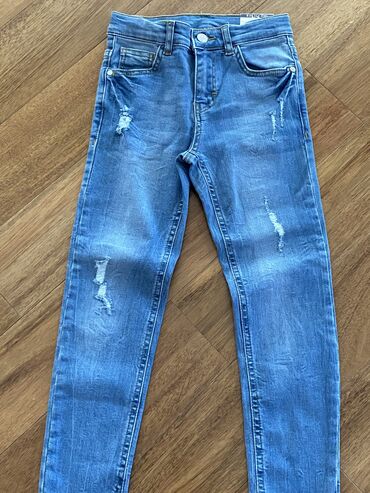 uşaq sortiki: Novie jeansi na malcika 7-8 let LC waikiki s etiketkoy Jeans lc