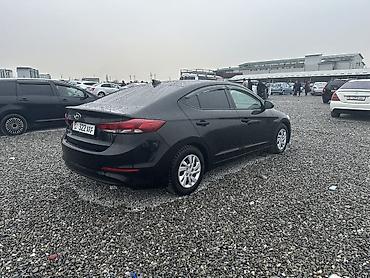 хенде сантафе: Hyundai Elantra: 2017 г., 2 л, Автомат, Бензин, Седан — 5