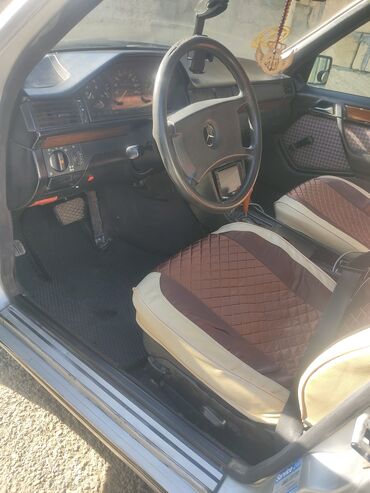 Mercedes-Benz: Mercedes-Benz W124: 2.3 l | 1989 il Sedan — 14