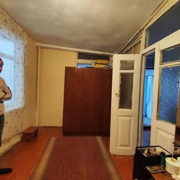 Uzunmüddətli kirayə evlər: 2 otaqlı həyət evi - Girişdə geniş, işıqlı eyvan/hol. Eyvanda məişət — 9