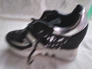 Patike: Zenske cipele br.37 polovnecena za 1 par — 4