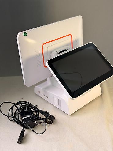 Торговое оборудование: POS-терминал Superwin с двумя экранами Описание: - Двухэкранная — 2