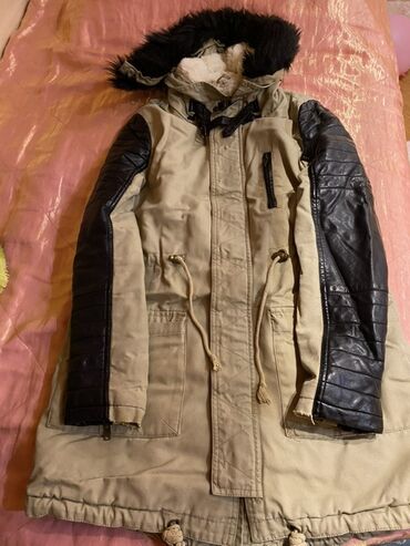 Kabrolar: Bir paket məhsul: 1) Telefon qabları (4 ədəd): - Qırmızı, diaqonal — 8