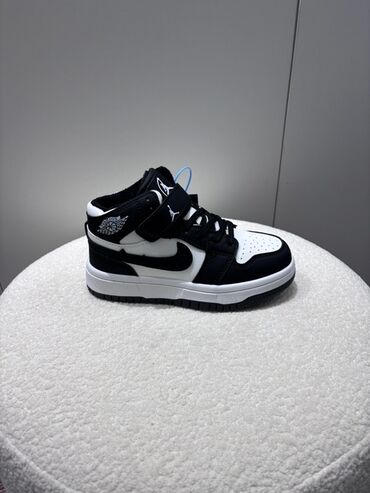 обувь кожа: Детская обувь – кроссовки и треккинговые ботинки (несколько моделей и