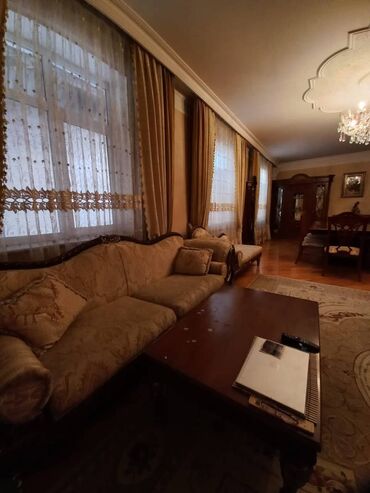 Uzunmüddətli kirayə evlər: 450 kv. m, 10 otaq — 7