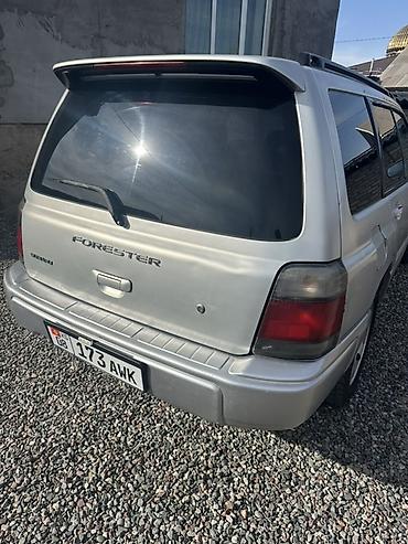 водный мото: Subaru Forester: 1998 г., 2 л, Автомат, Бензин, Универсал — 8