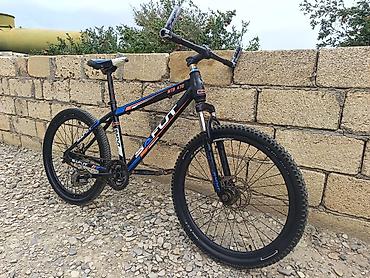 olimpia velosiped: Safut MTB 470 dağ velosipedi - Çərçivə: Safut MTB 470, yüngül və — 2