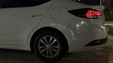 Hyundai: Hyundai Avante: 2019 г., 1.6 л, Автомат, Бензин, Седан at lalafo.kg — 5 Hyundai: Hyundai Avante: 2019 г., 1.6 л, Автомат, Бензин, Седан — 5