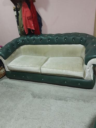 tort 8: Klassik üslublu 3 nəfərlik divan - Dizayn: Chesterfield tipli, dərin — 2