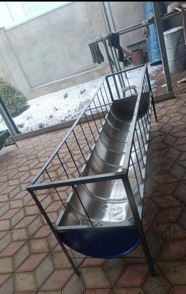 продам ячмень оптом: Акыр Кормушки для баранов