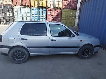 Продажа авто: Volkswagen Golf: 1994 г., 1.6 л, Механика, Бензин, Хэтчбэк — 4