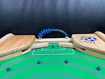 Društvene igre: Drvena stona igra Flip Kick – fudbalski fliper - Kompaktno drveno — 2