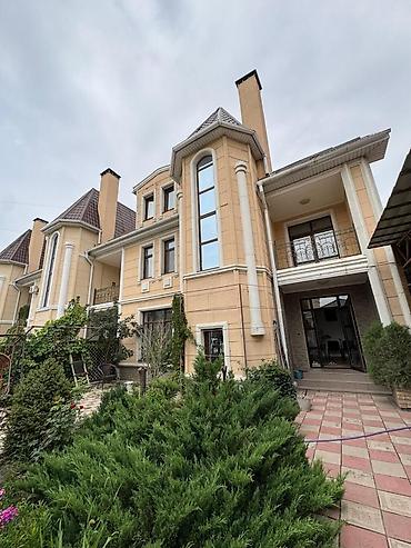 Долгосрочная аренда домов: 280 м², 6 комнат — 1