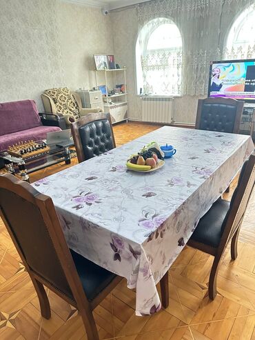 Otaqların günlük kirayəsi: 📍 Ünvan: İçərişəhər metrosunun qarşısı, Filarmoniya bağı ilə üzbəüz 🚇 — 2