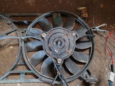 Auto delovi: Ventilator hladnjaka Lada 21214 Niva 1.7i br.1. Polovan, ispravai — 9
