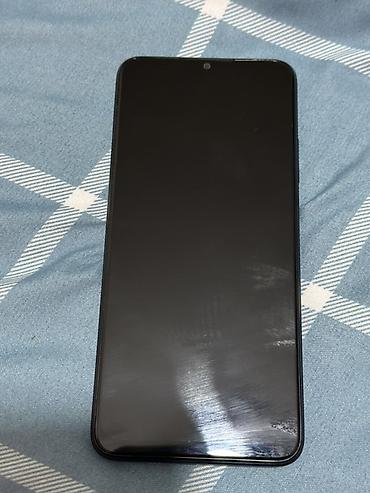 выкуп айфонов: Смартфон OPPO (серия A) в синем цвете. Ключевые особенности: - Тонкий — 2
