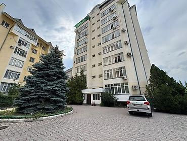 батора: 3 комнаты, 138 м², 7 мкр Элитка, 3 этаж — 10