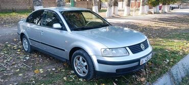 срочно продам авто в связи с переездом: Продаю пасад Б5, цена 240 срочно срочно!