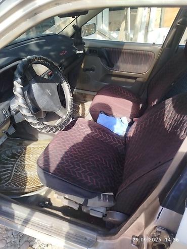 Mazda: Mazda 323: 1992 г., 1.6 л, Автомат, Бензин, Седан — 2