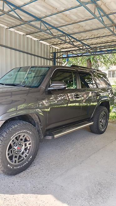 Продажа авто: Toyota 4Runner: 2019 г., 4 л, Автомат, Бензин, Внедорожник — 4