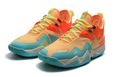 обувь спортивная: Кроссовки Nike Jordan р. 39 Оригинал 100% Привезли из Америки 🇺🇸